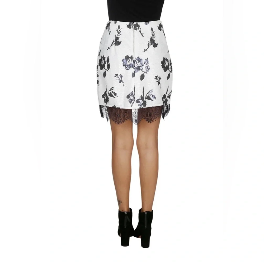 Self-Portrait Floral Skirt, size US 2, pre-owned - Picture 2 of 11